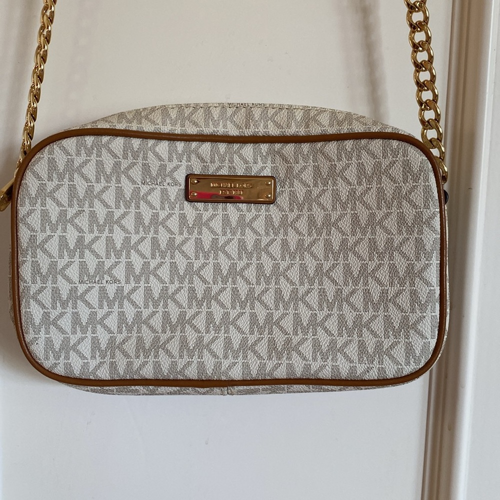 Michael Kors crossbody, like new